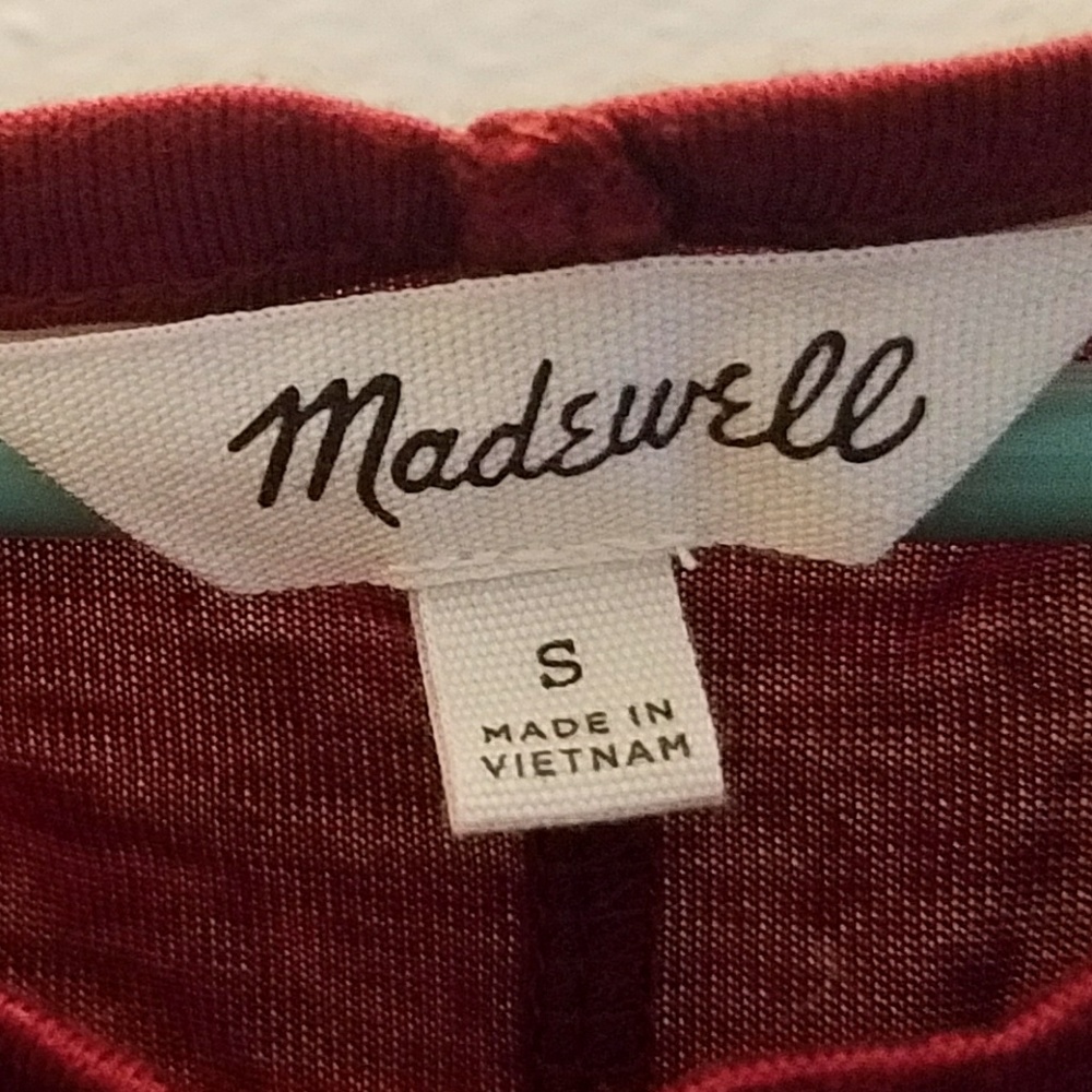 💋MADEWELL Gorgeous Burgundy Sleeveless Blouse - Picture 3 of 5